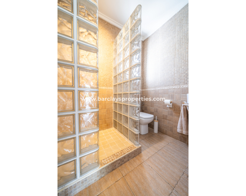 Resale - Detached - Urb. La Marina