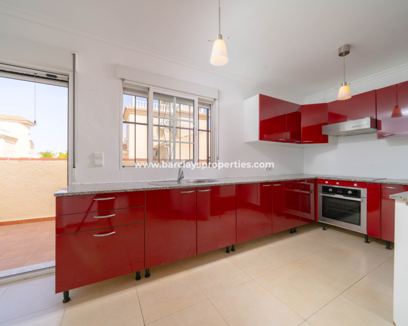 Resale - Detached - Urb. La Marina