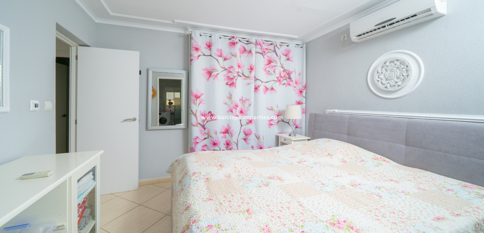 Resale - Detached - Urb. La Marina