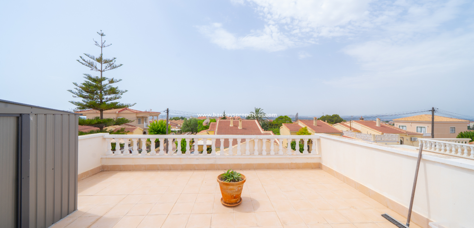Resale - Detached - Urb. La Marina