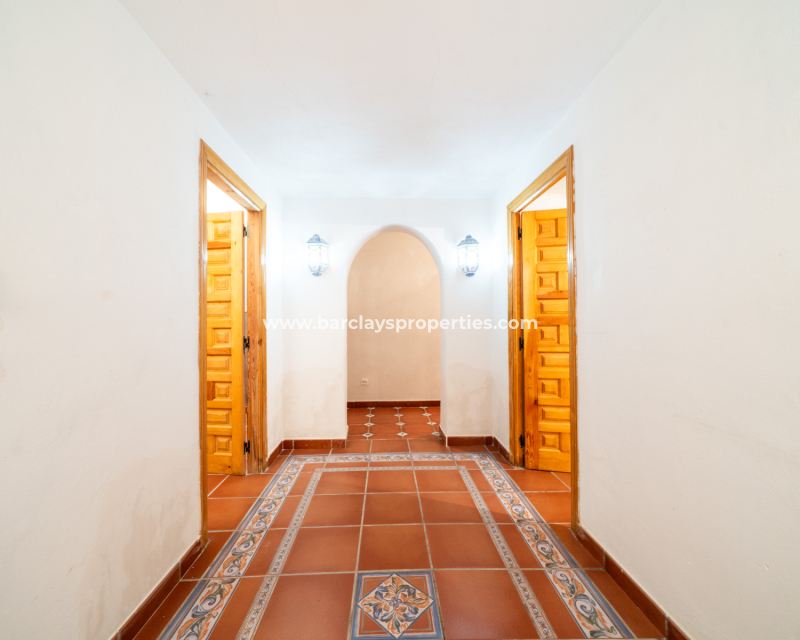 Resale - Detached - Urb. La Marina