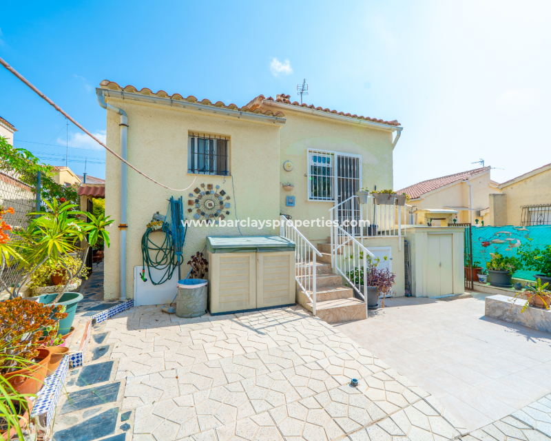 Resale - Detached - Urb. La Marina