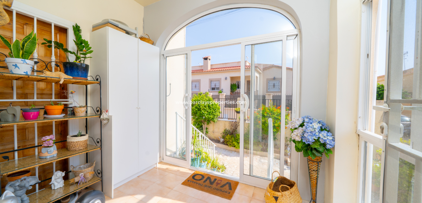 Resale - Detached - Urb. La Marina