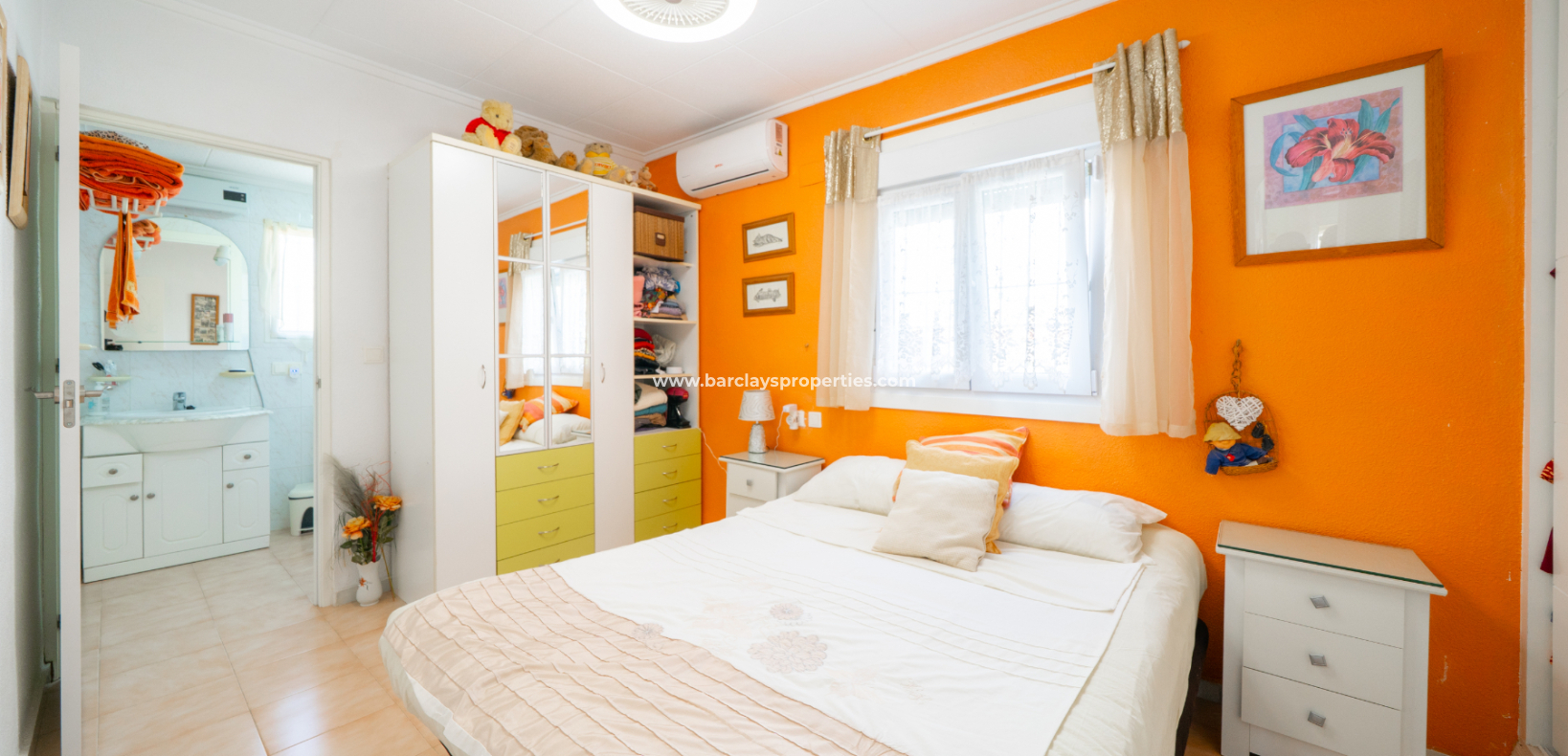 Resale - Detached - Urb. La Marina