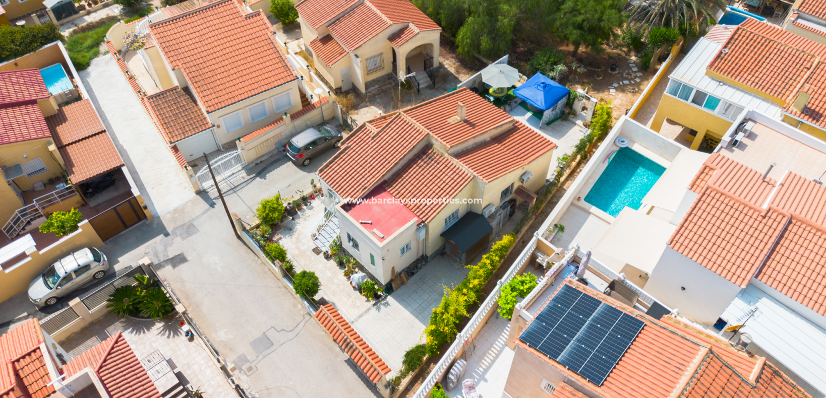 Resale - Detached - Urb. La Marina