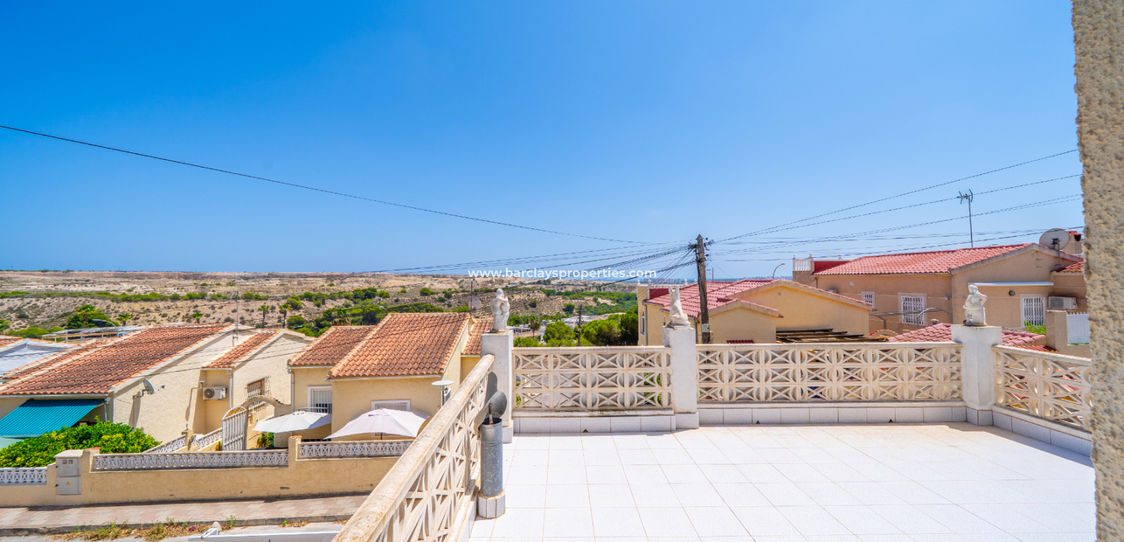 Resale - Detached - Urb. La Marina