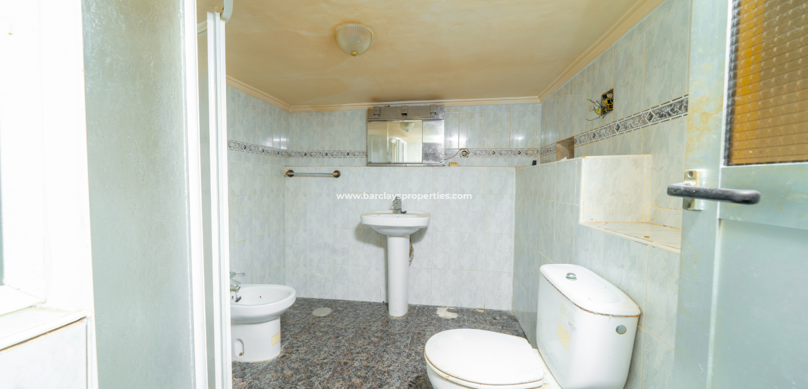 Resale - Detached - Urb. La Marina