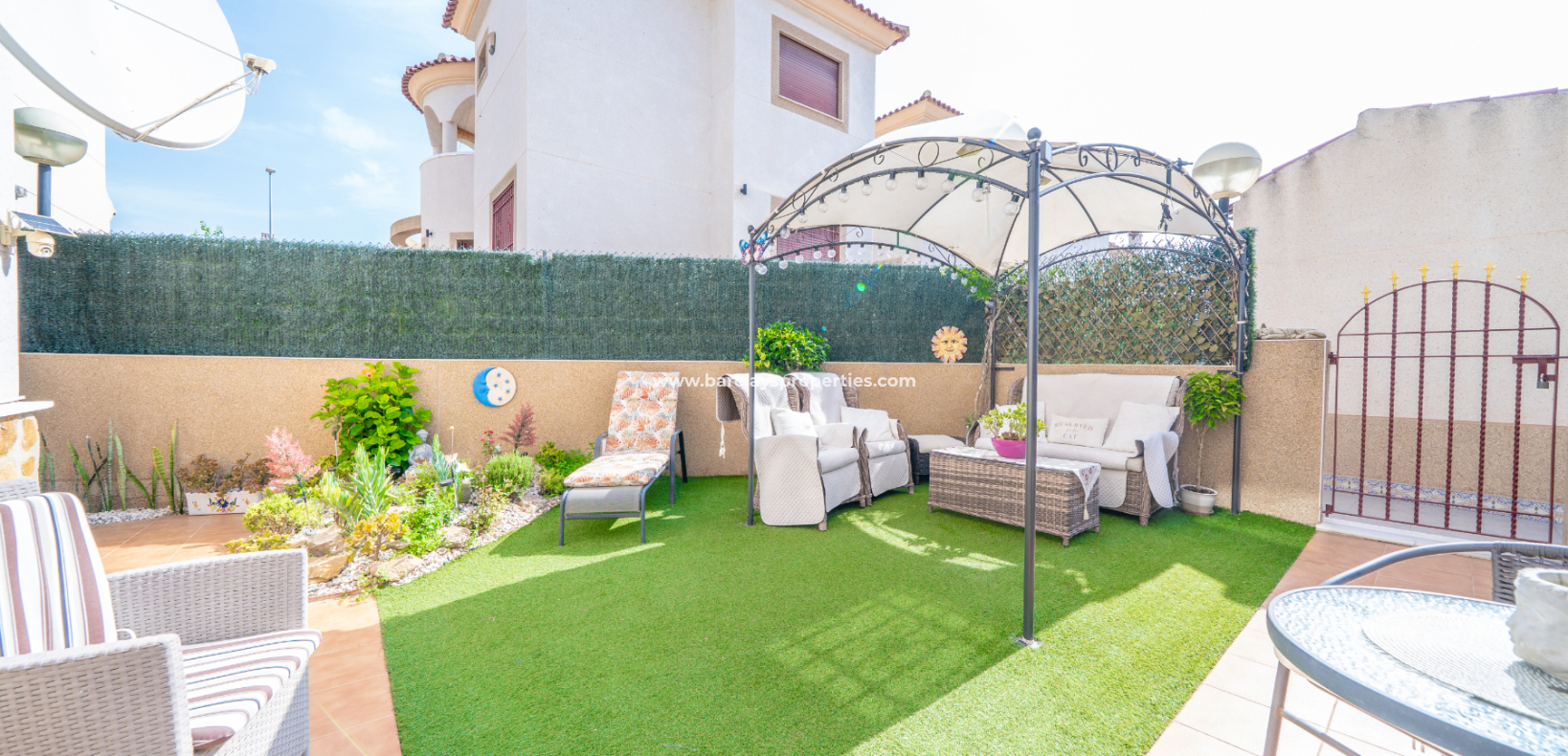 Resale - Detached - Urb. La Marina