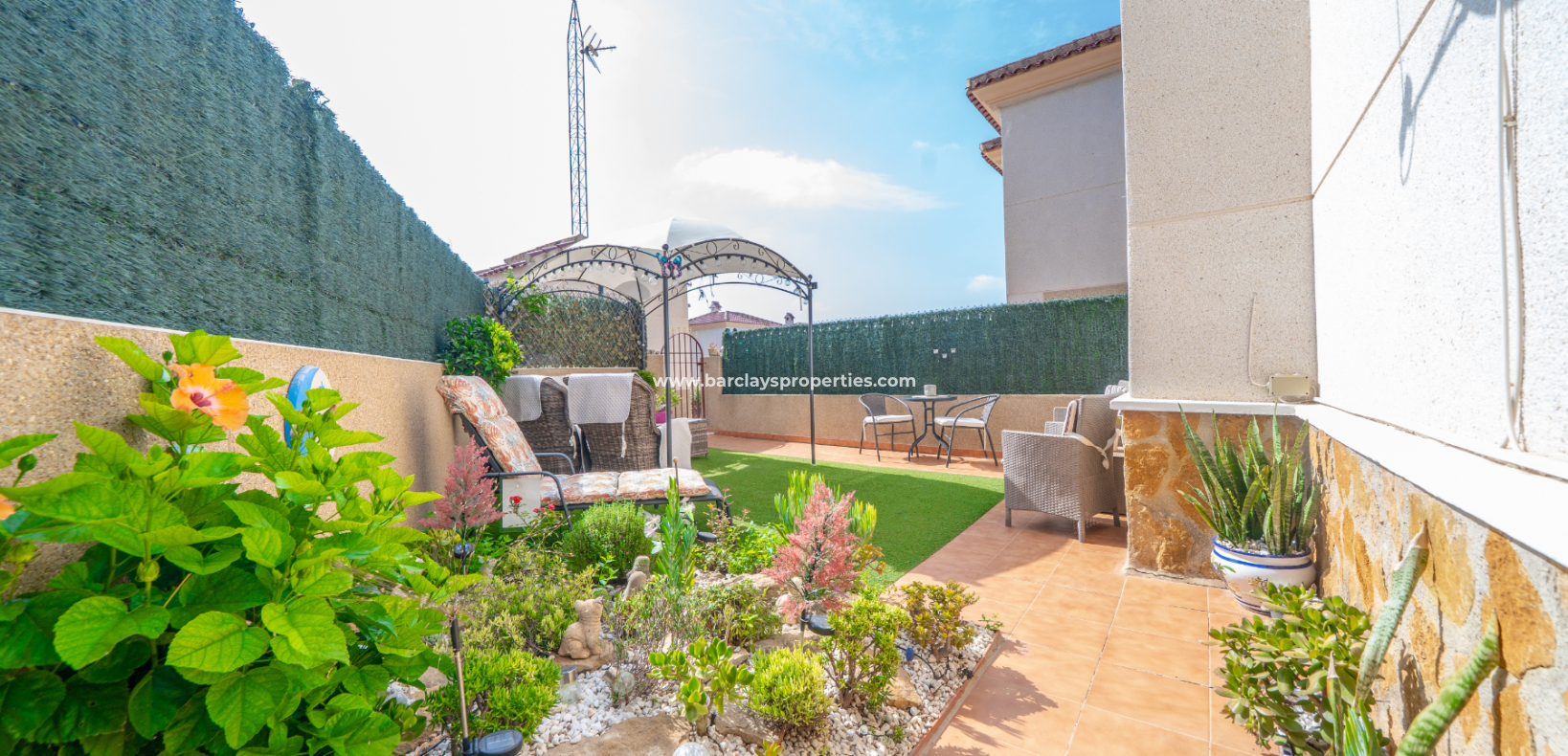 Resale - Detached - Urb. La Marina