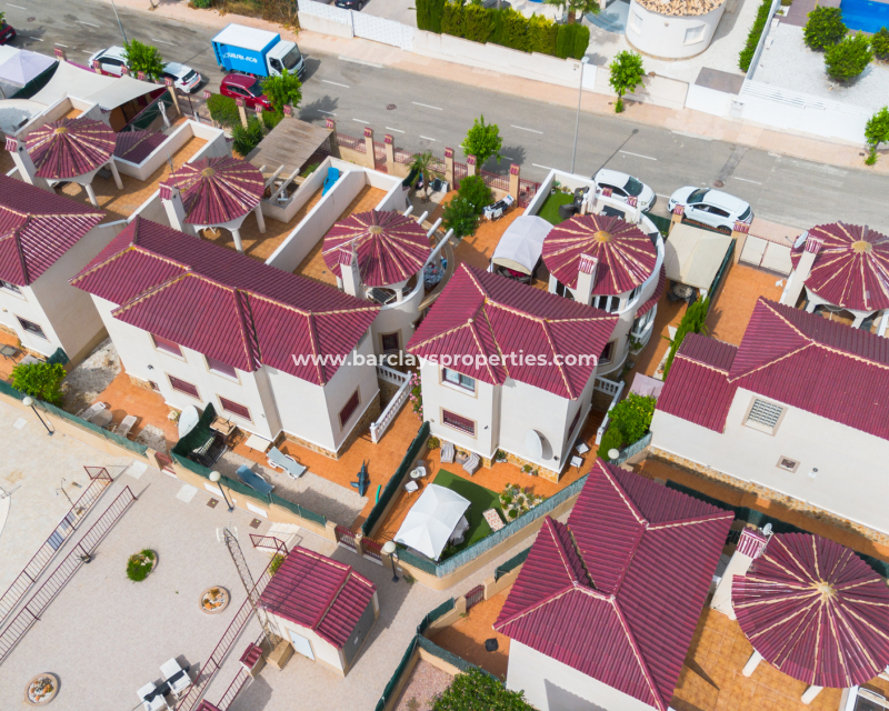 Resale - Detached - Urb. La Marina