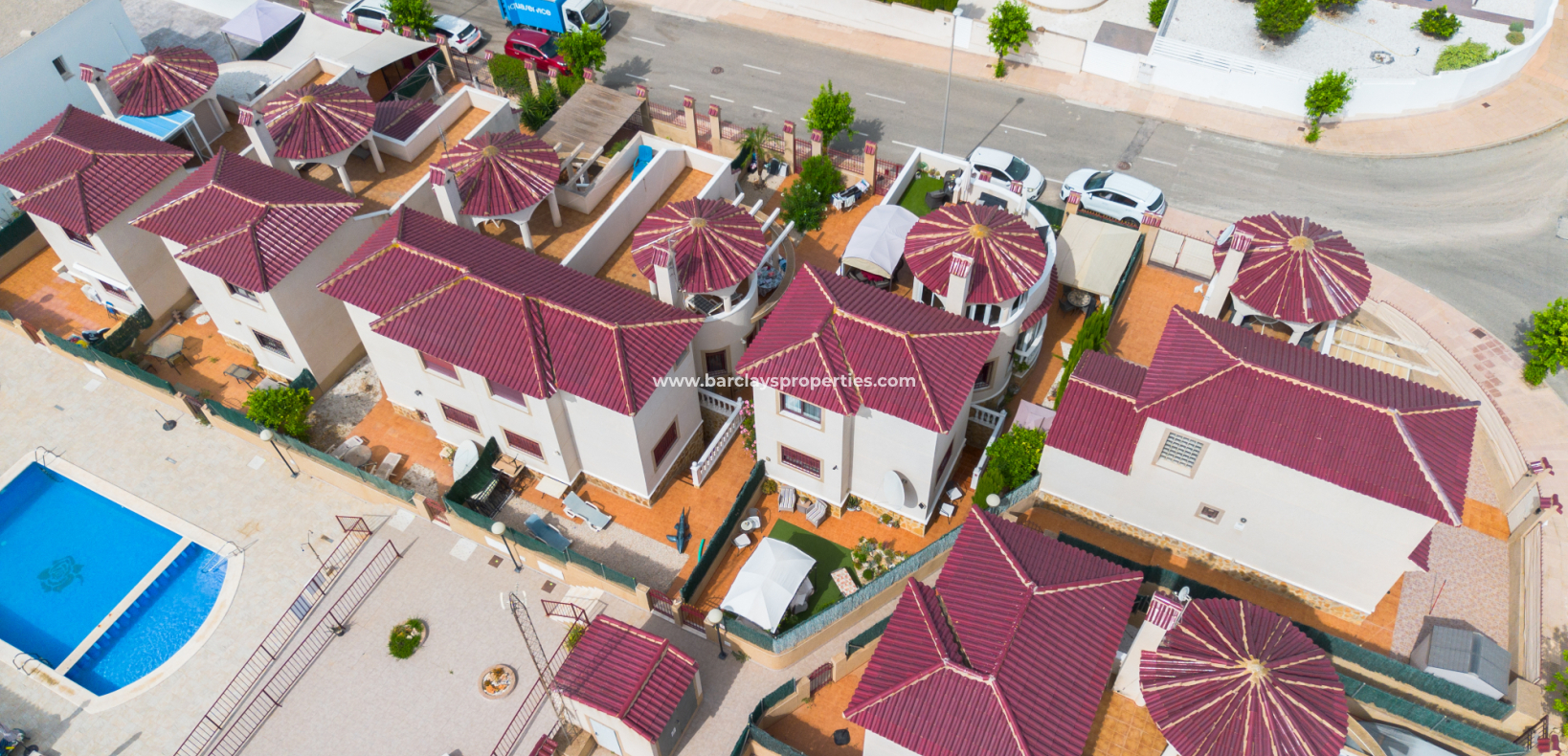 Resale - Detached - Urb. La Marina