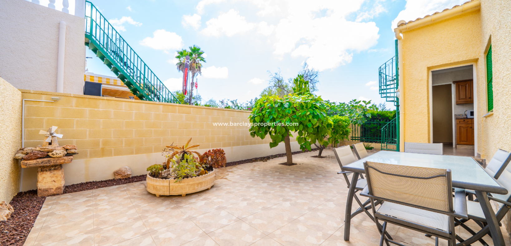Resale - Detached - Urb. La Marina