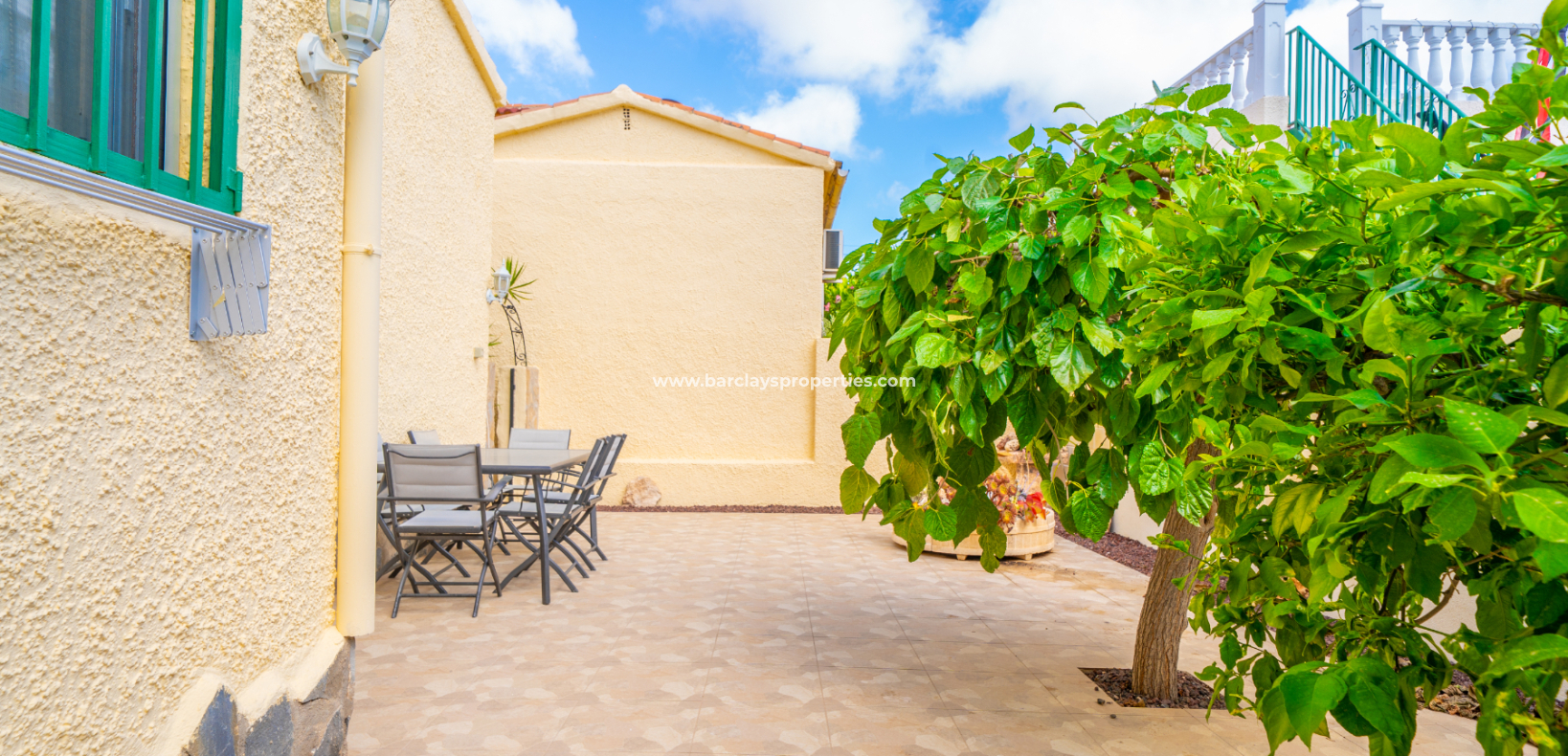 Resale - Detached - Urb. La Marina