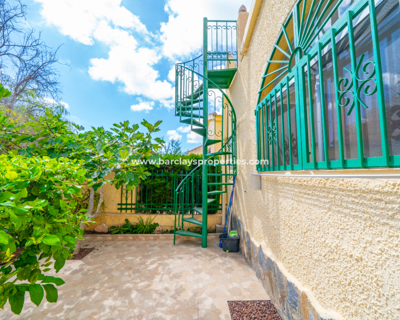 Resale - Detached - Urb. La Marina