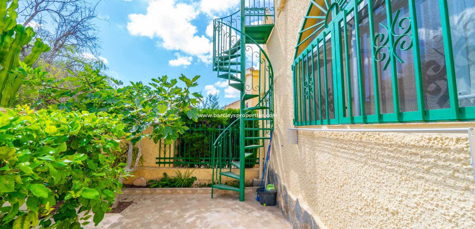 Resale - Detached - Urb. La Marina