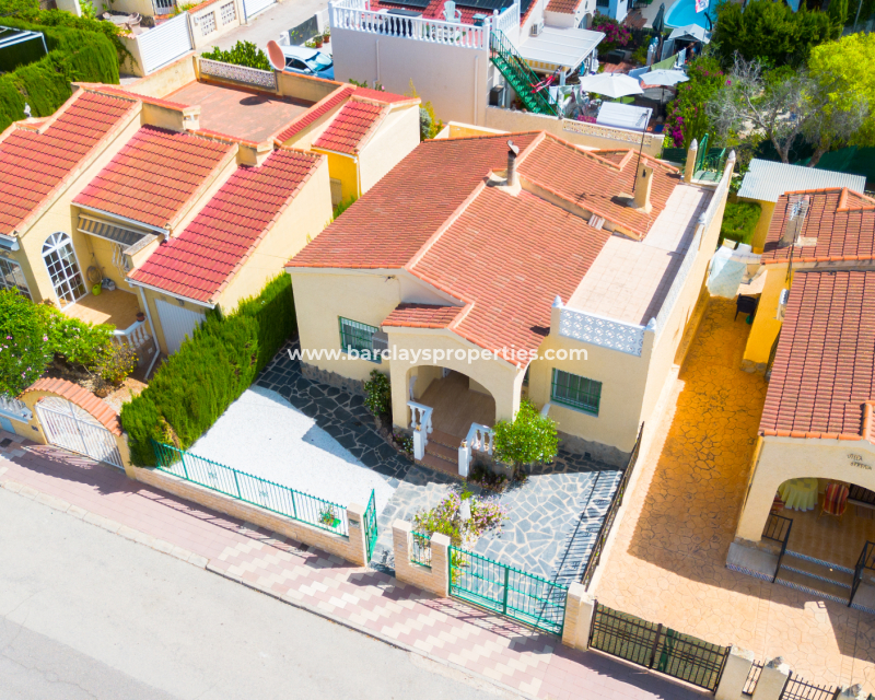Resale - Detached - Urb. La Marina
