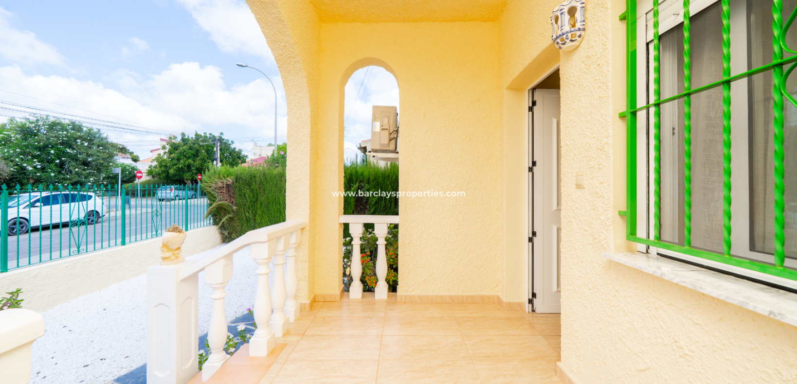 Resale - Detached - Urb. La Marina
