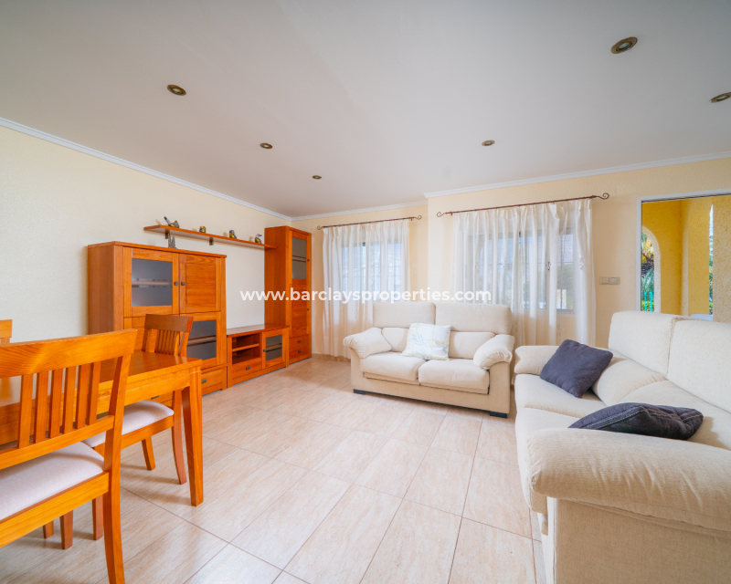 Resale - Detached - Urb. La Marina
