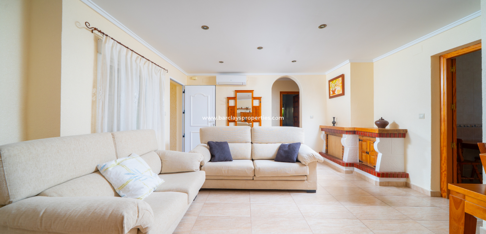 Resale - Detached - Urb. La Marina
