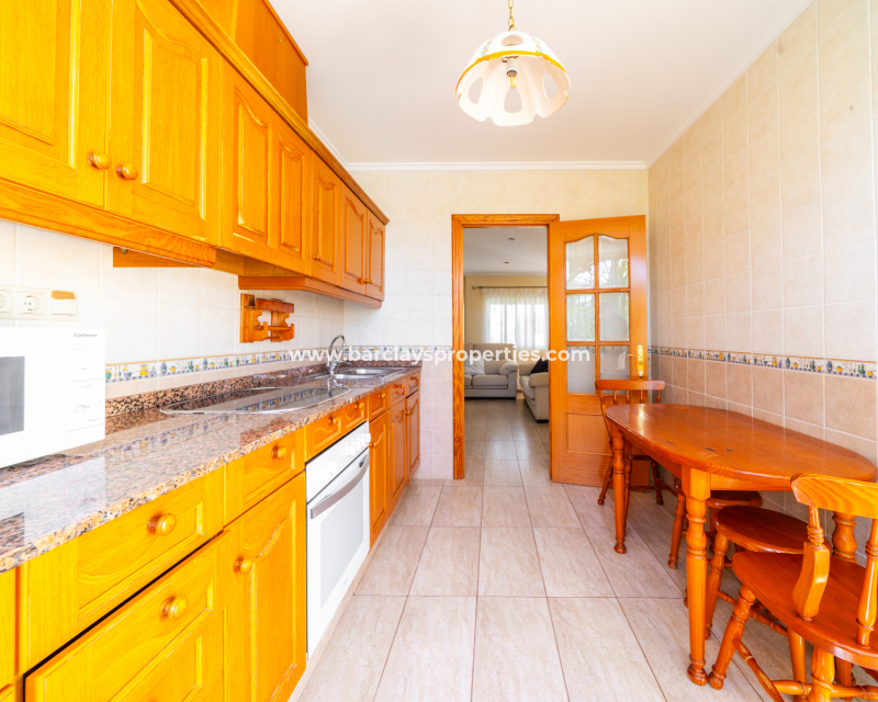 Resale - Detached - Urb. La Marina