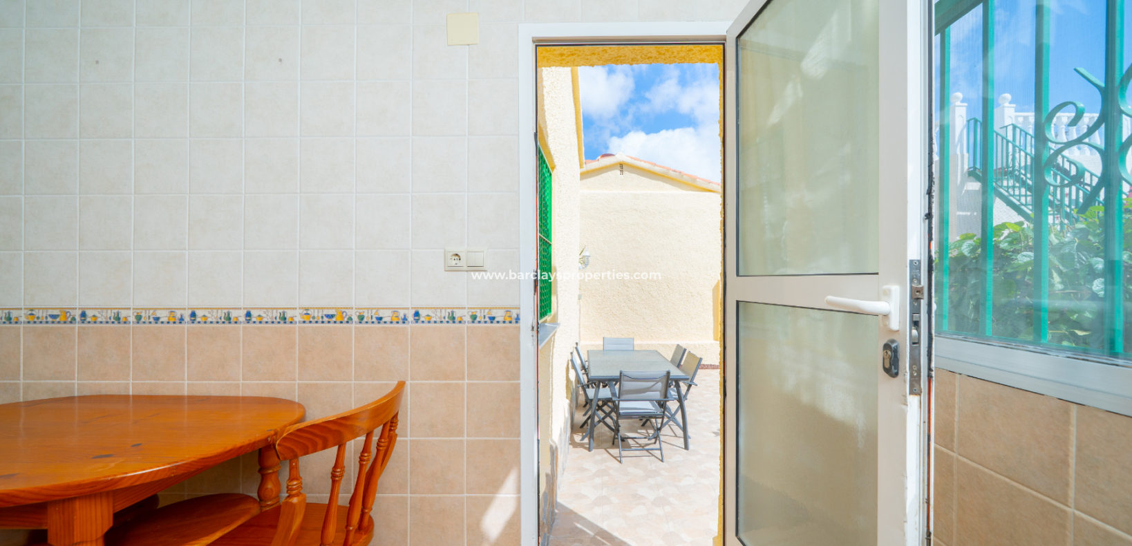 Resale - Detached - Urb. La Marina