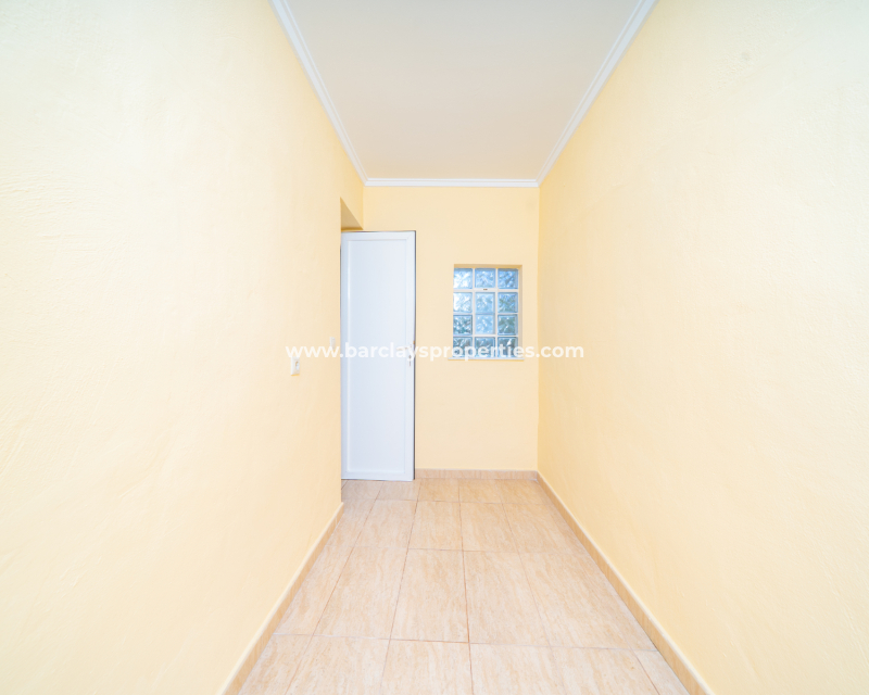 Resale - Detached - Urb. La Marina