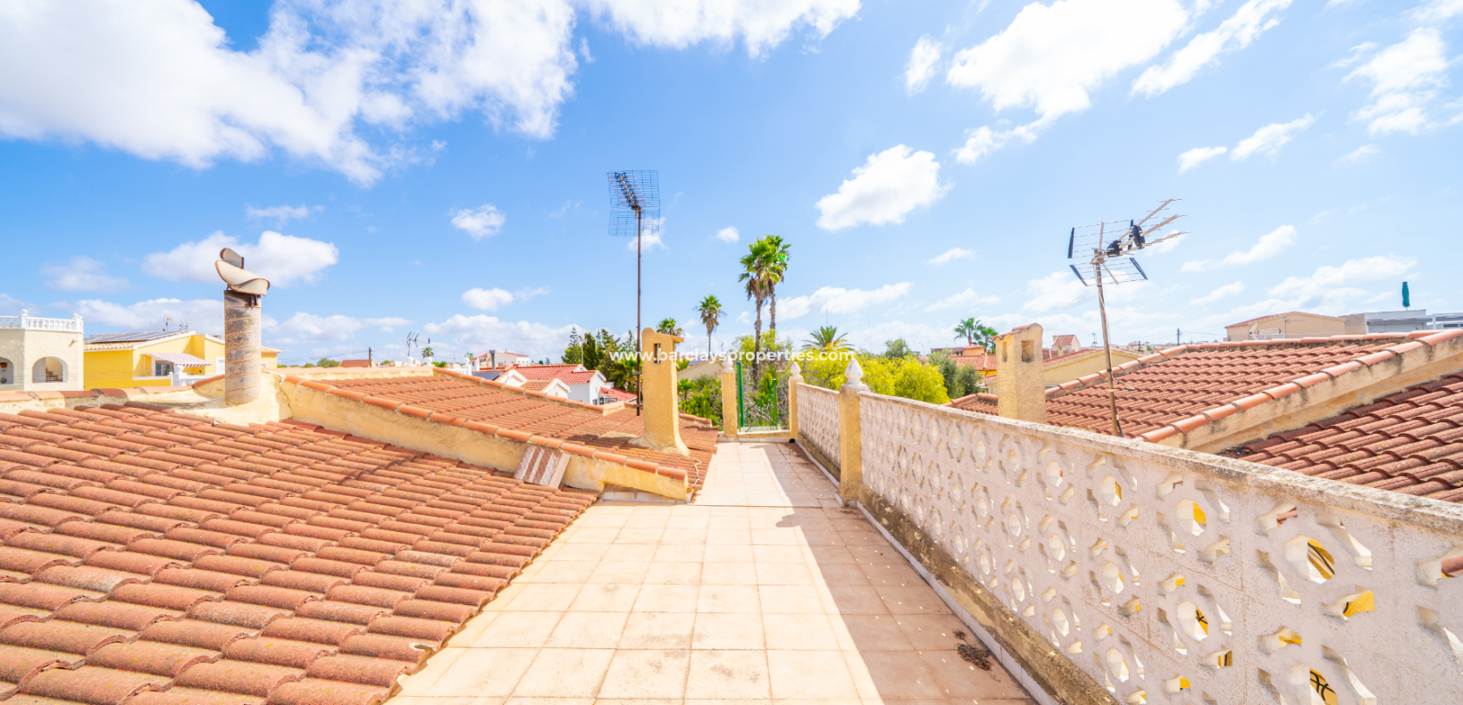Resale - Detached - Urb. La Marina