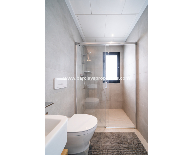 Resale - Detached - Urb. La Marina