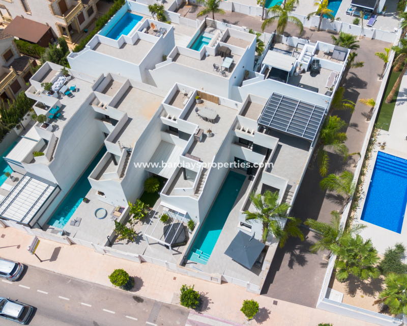 Resale - Detached - Urb. La Marina