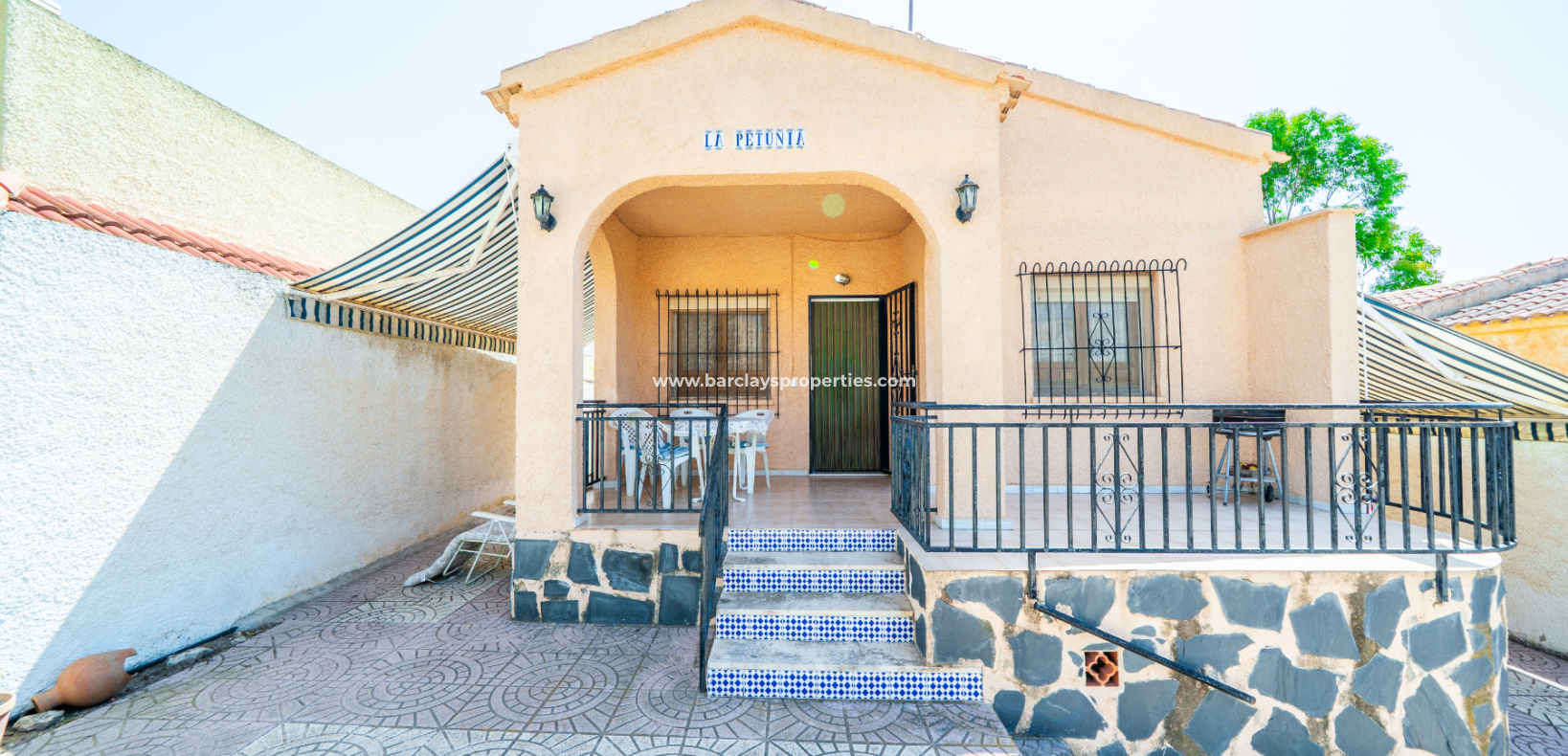 Resale - Detached - Urb. La Marina
