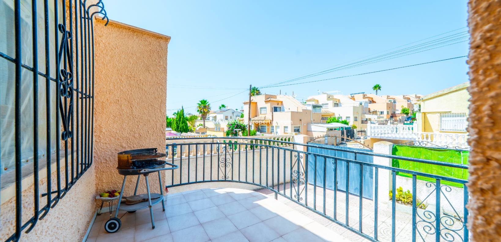 Resale - Detached - Urb. La Marina