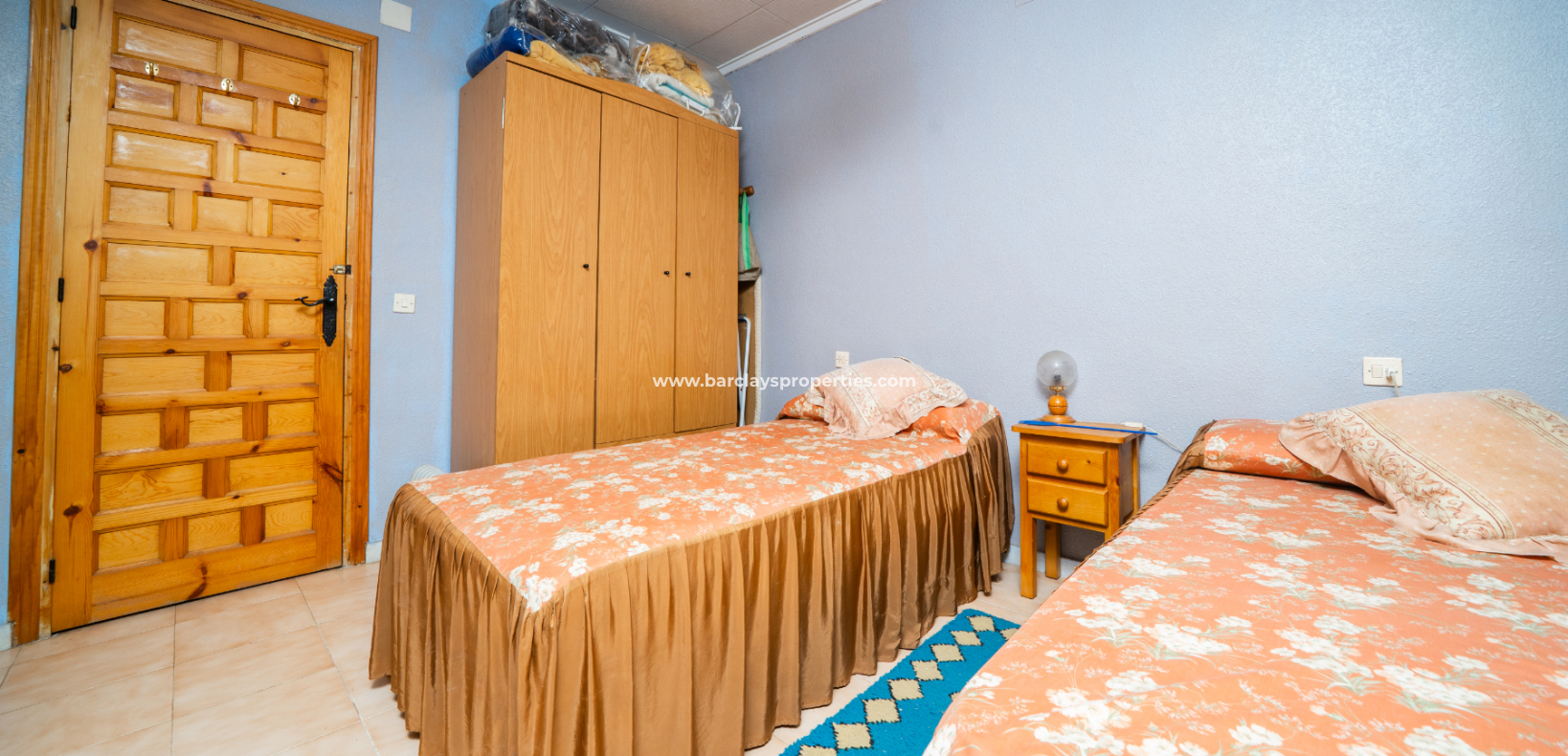 Resale - Detached - Urb. La Marina