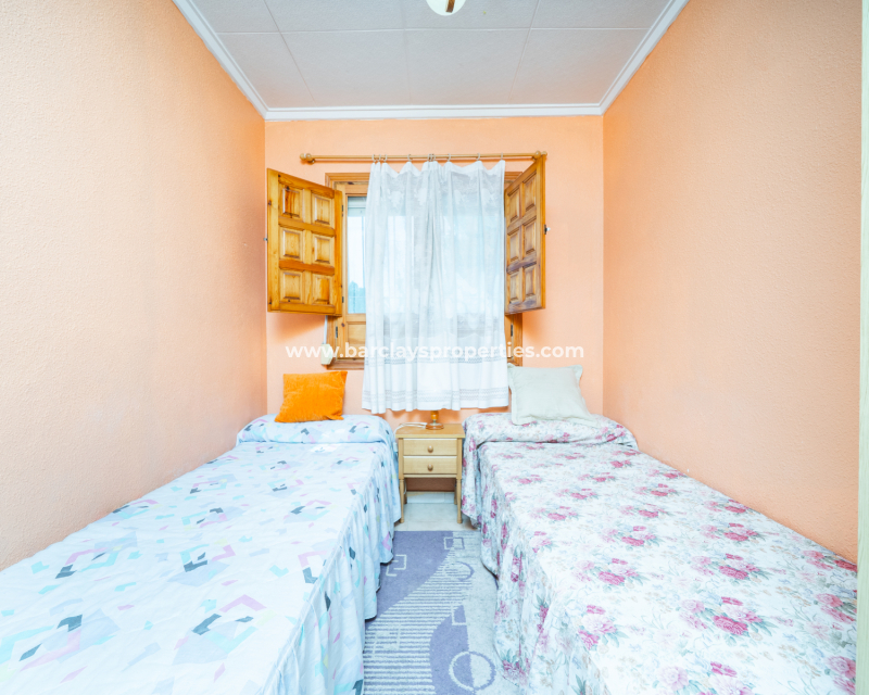Resale - Detached - Urb. La Marina