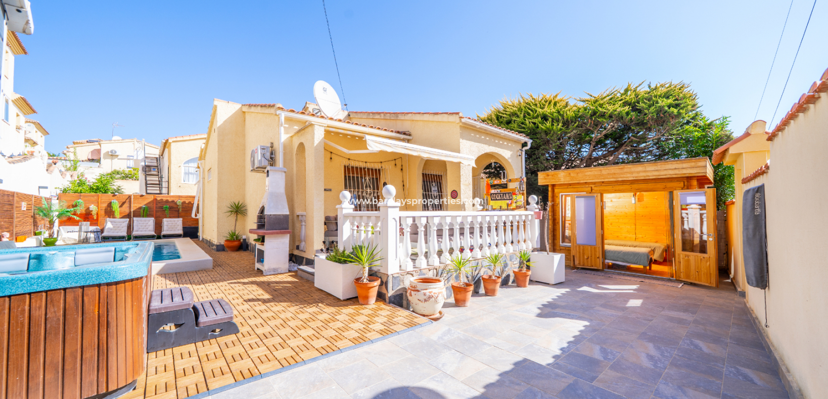 Resale - Detached - Urb. La Marina