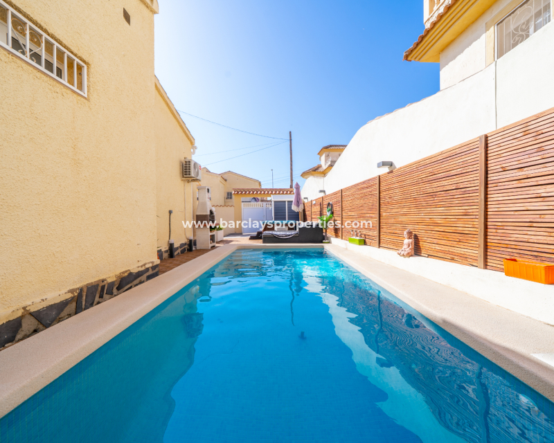 Resale - Detached - Urb. La Marina