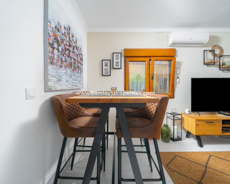 Resale - Detached - Urb. La Marina