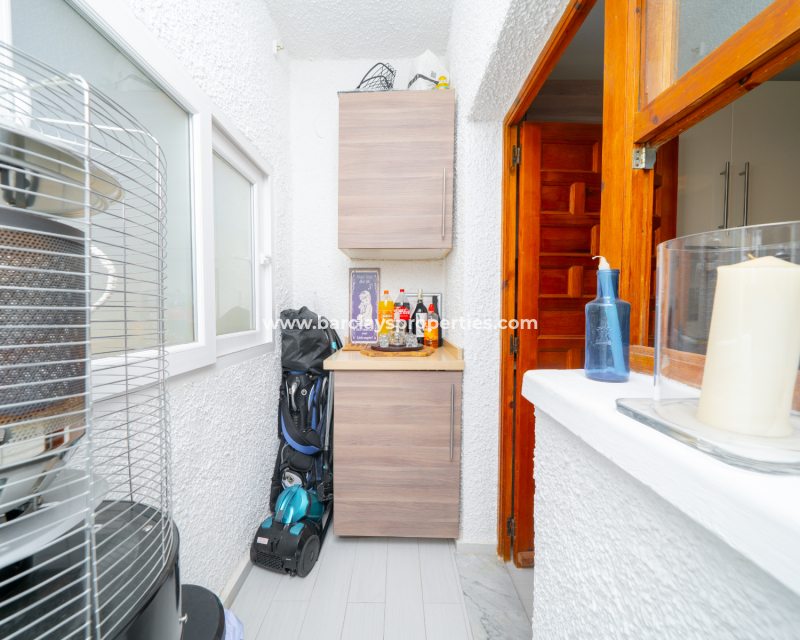 Resale - Detached - Urb. La Marina