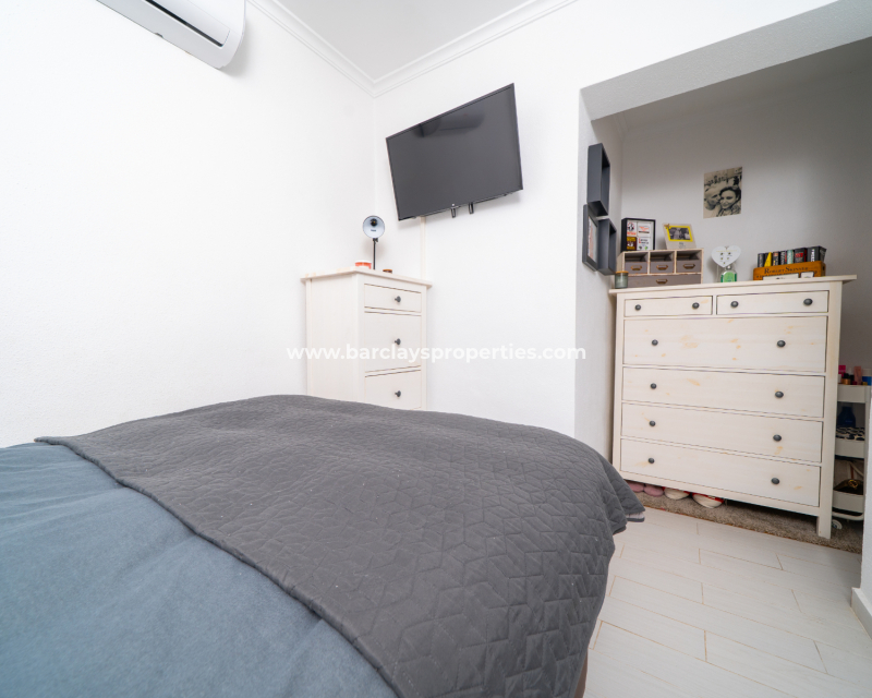 Resale - Detached - Urb. La Marina