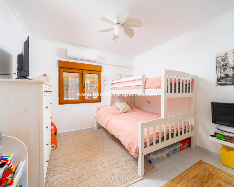 Resale - Detached - Urb. La Marina