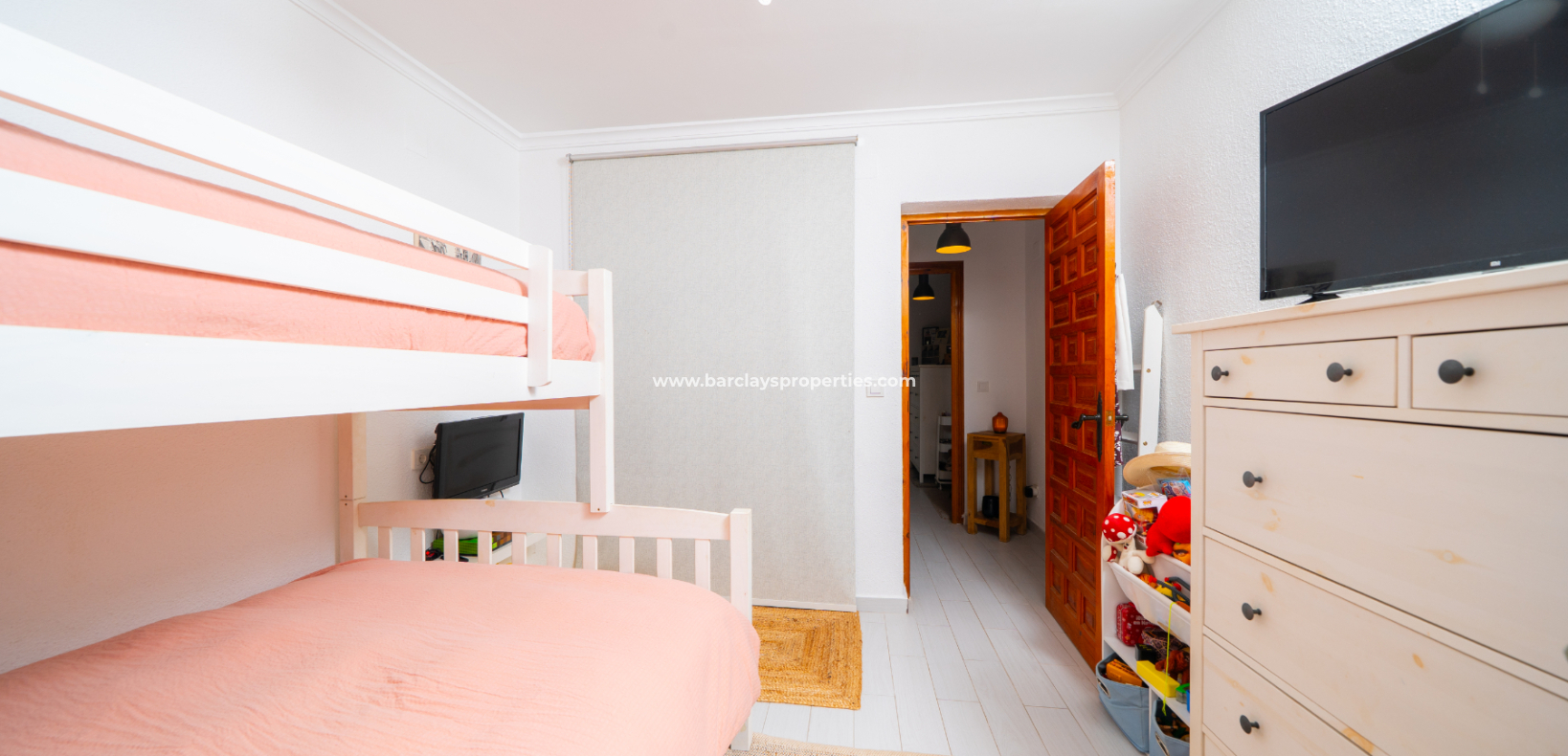 Resale - Detached - Urb. La Marina