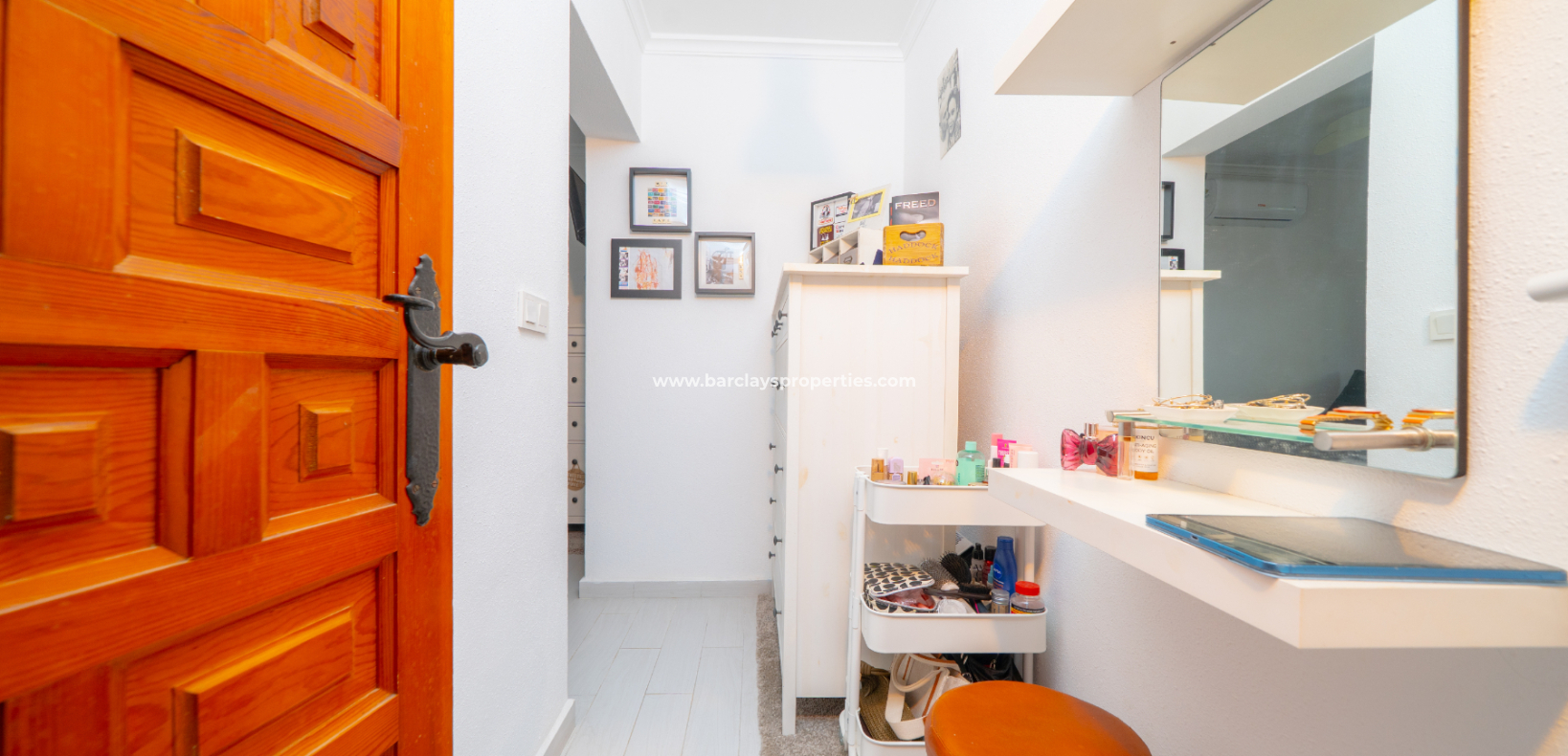 Resale - Detached - Urb. La Marina