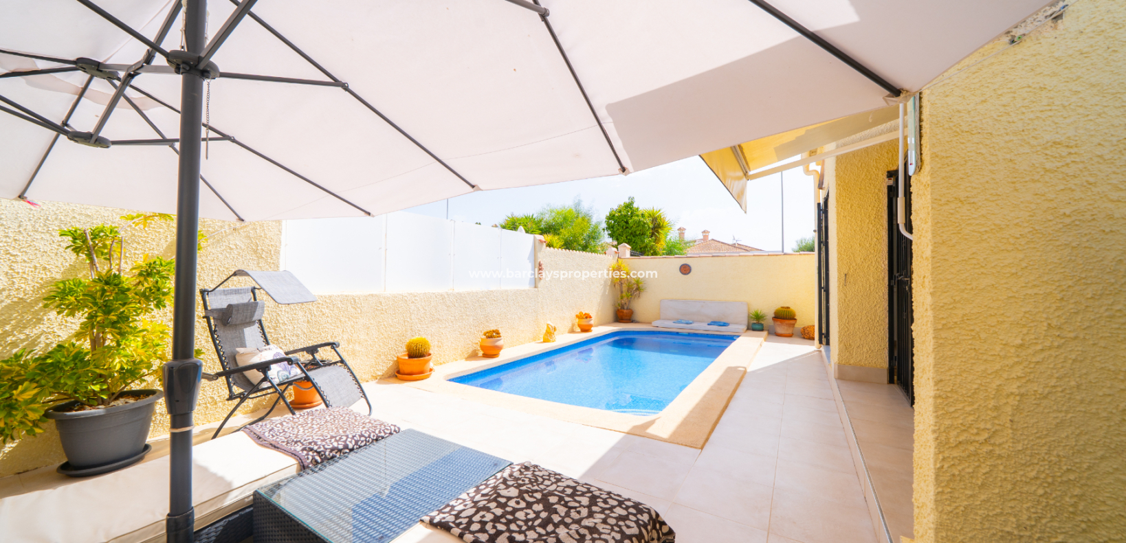 Resale - Detached - Urb. La Marina