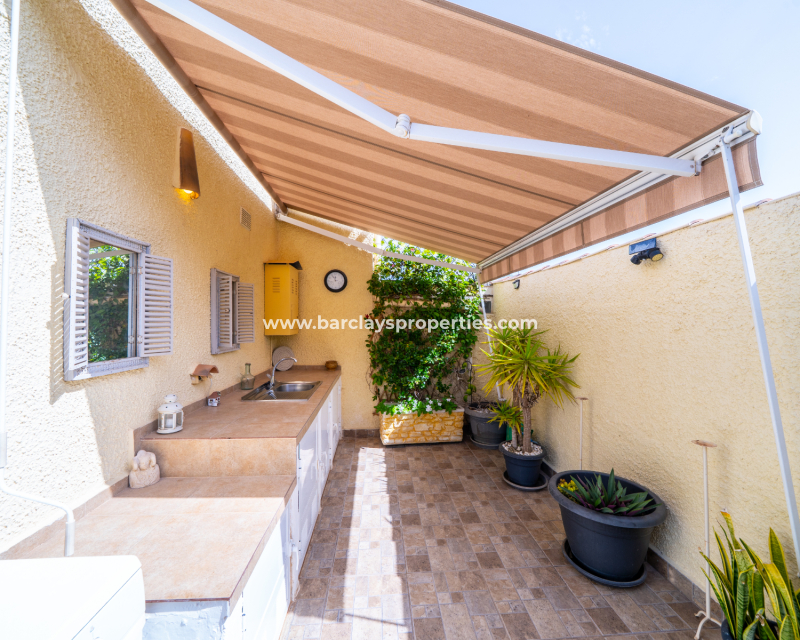 Resale - Detached - Urb. La Marina