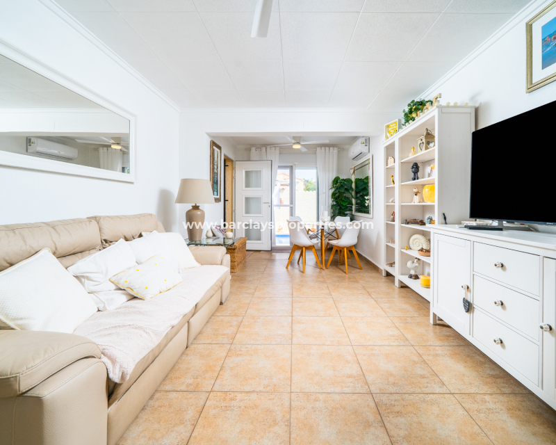 Resale - Detached - Urb. La Marina