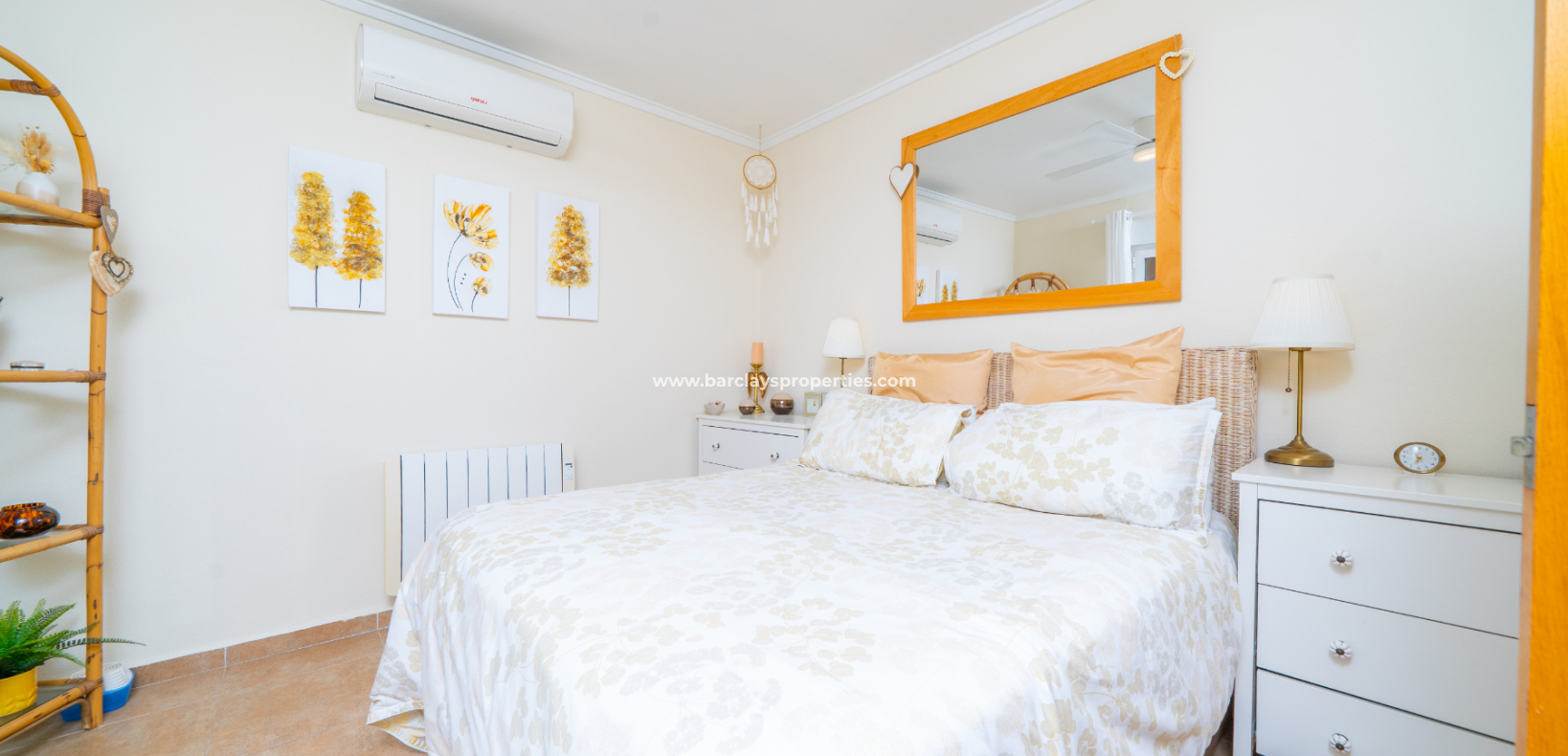 Resale - Detached - Urb. La Marina