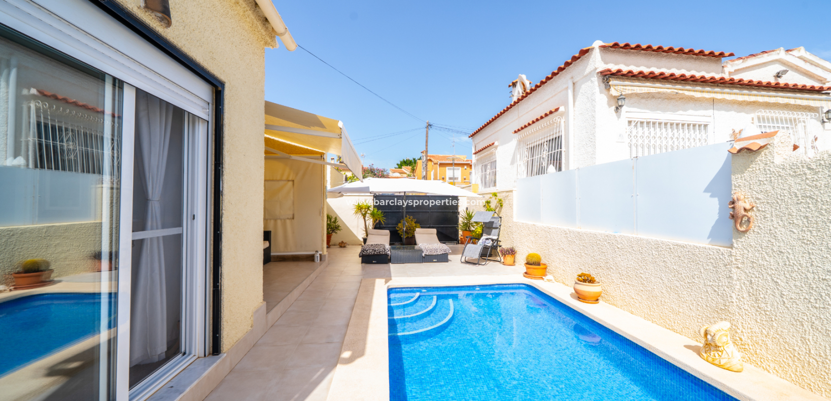 Resale - Detached - Urb. La Marina