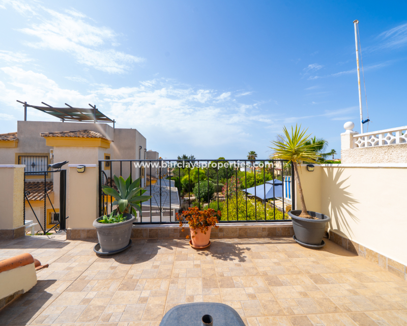Resale - Detached - Urb. La Marina