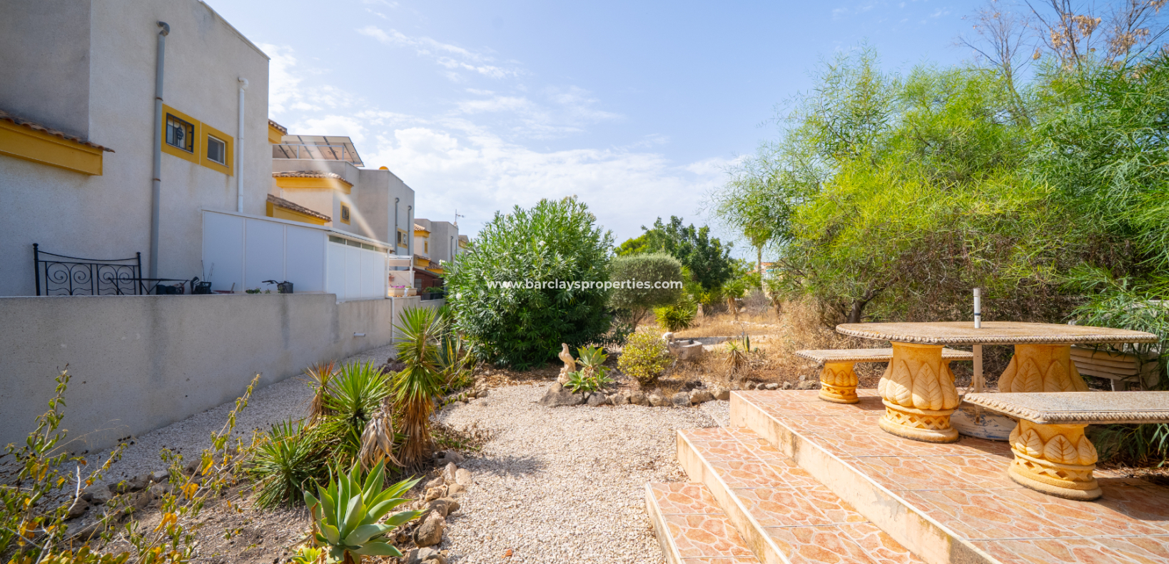Resale - Detached - Urb. La Marina