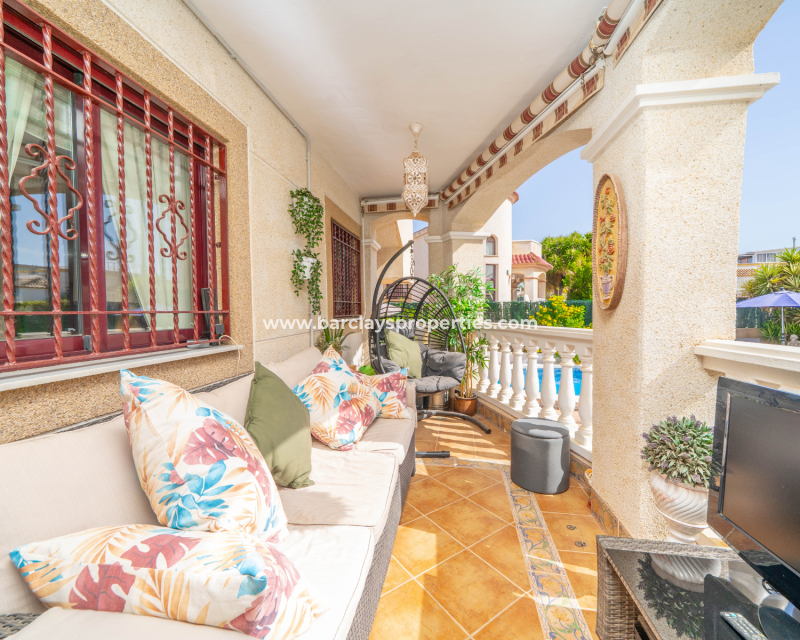 Resale - Detached - Urb. La Marina