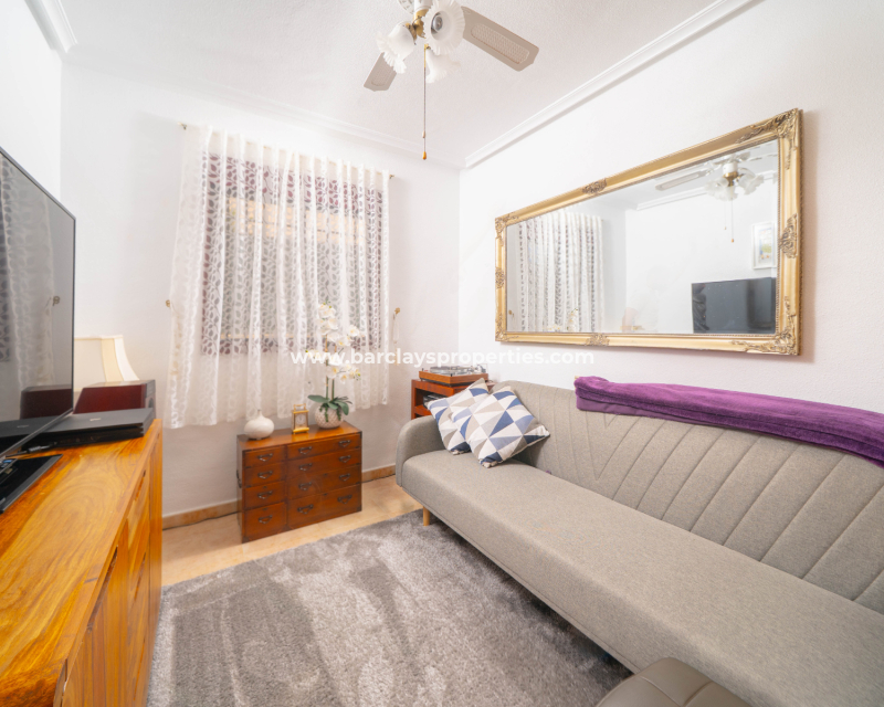 Resale - Detached - Urb. La Marina